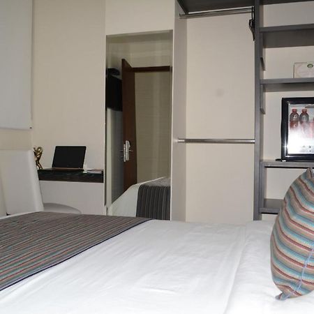Hotel Metropolitano Plaza 巴耶杜帕尔 外观 照片