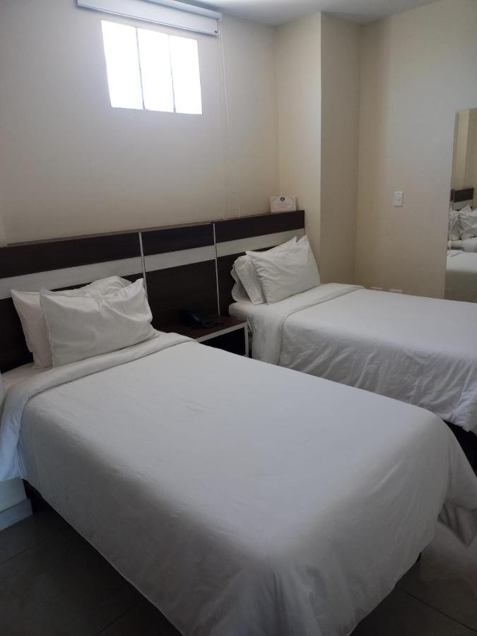 Hotel Metropolitano Plaza 巴耶杜帕尔 外观 照片