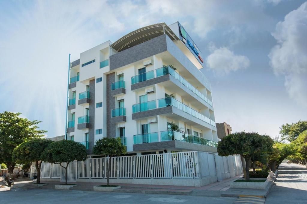 Hotel Metropolitano Plaza 巴耶杜帕尔 外观 照片